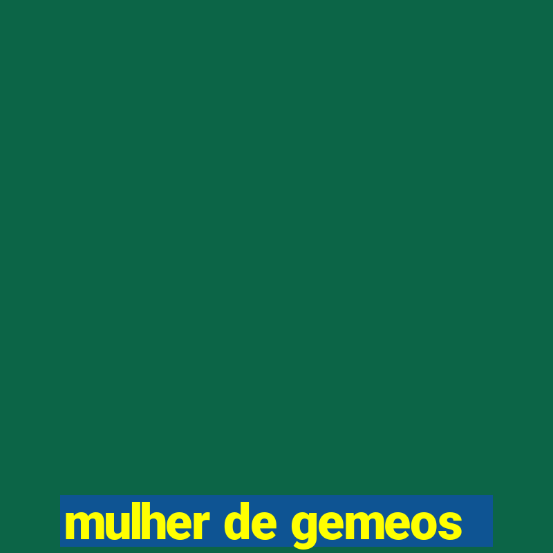 mulher de gemeos